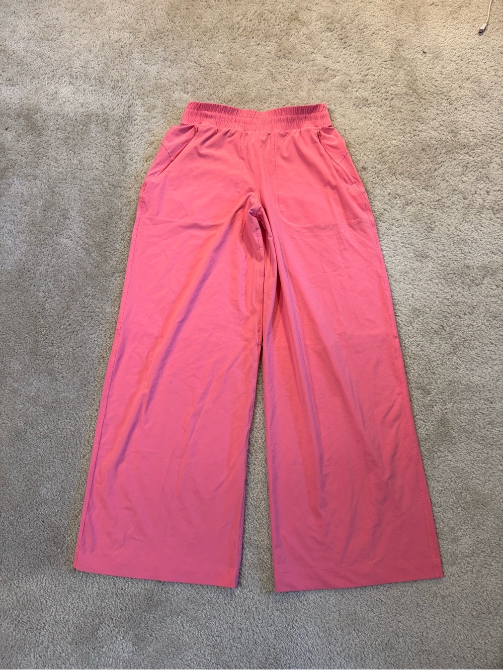 NWOT Lululemon Swift Mid-Rise Wide-Leg Pant
Sakura Pink - Picture 4 of 7